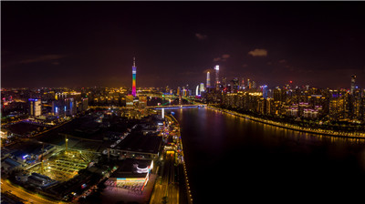 尽显尊贵，畅享青春